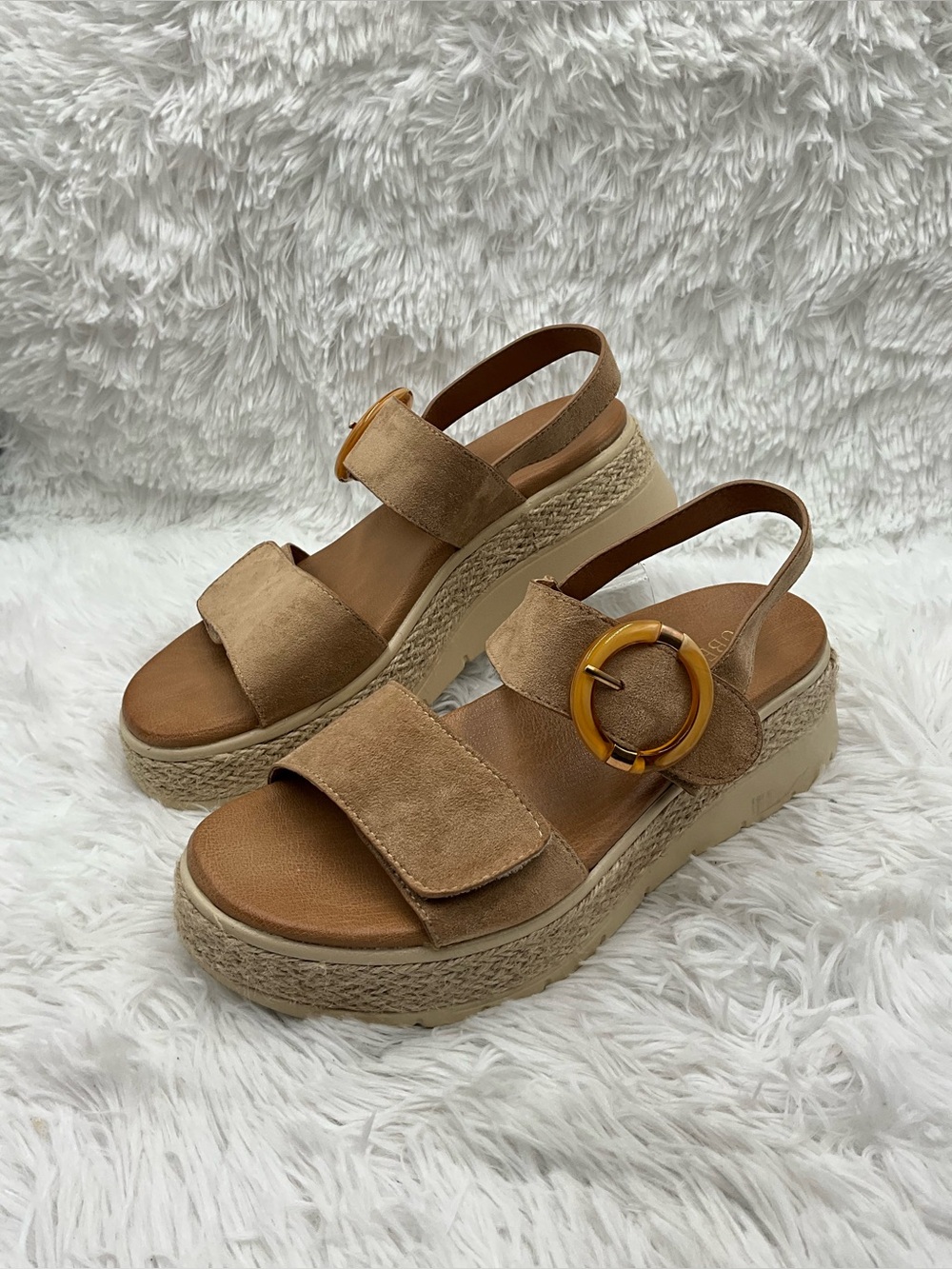 UBFEN Espadrille Sandals Size EU 39 (8-8.5) Tan Platform with Amber Accent